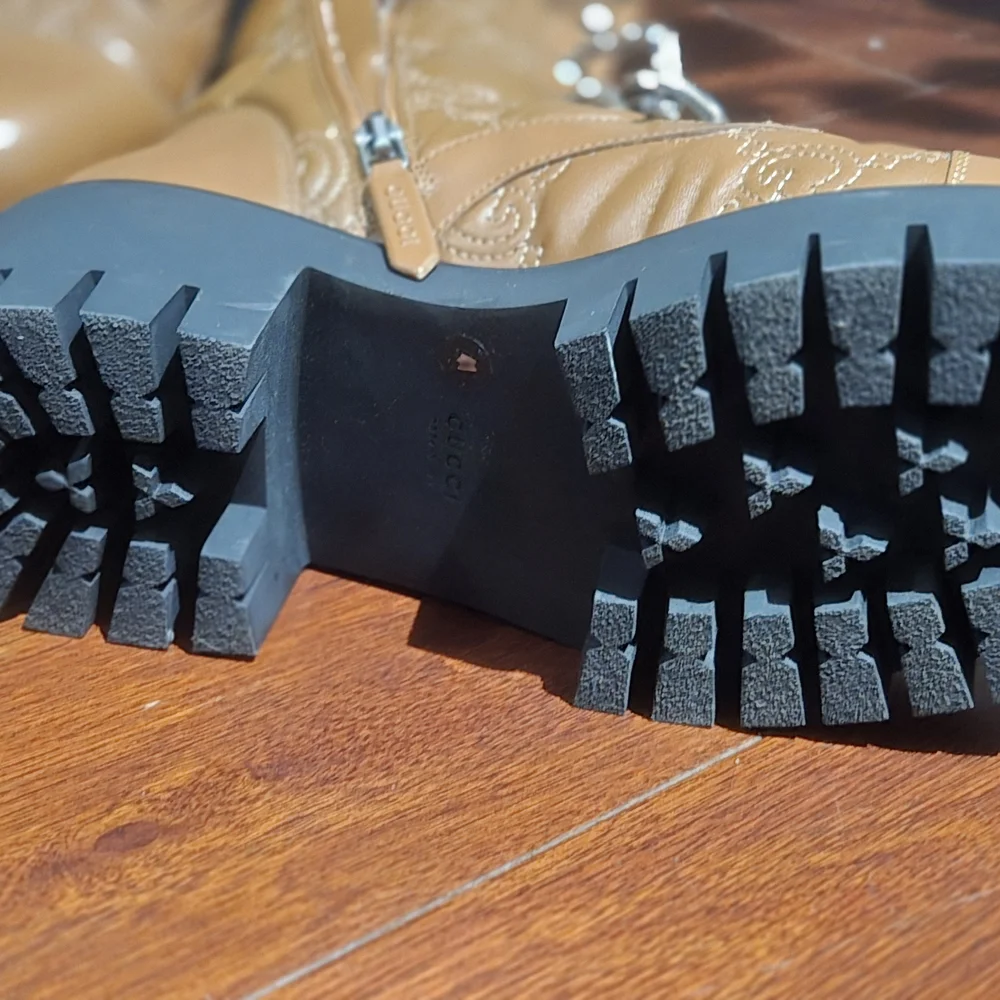 Gucci Beige Leather Interior - Picture 2 of 5